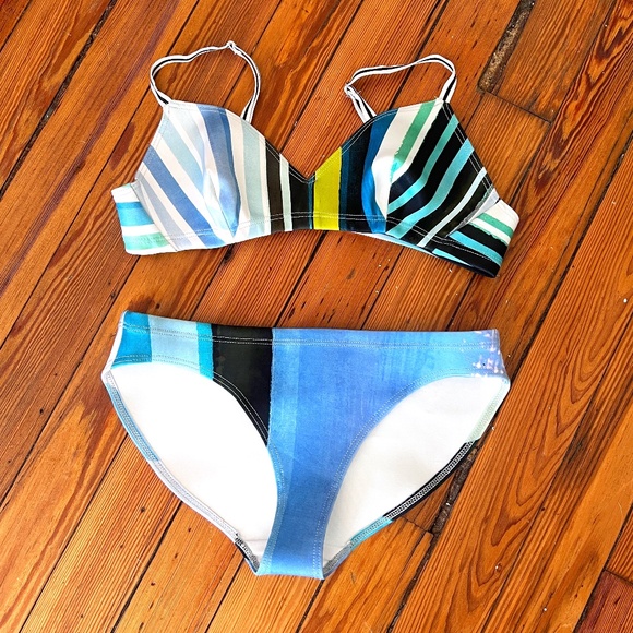 EUC Clover canyon bikini set - Picture 1 of 3